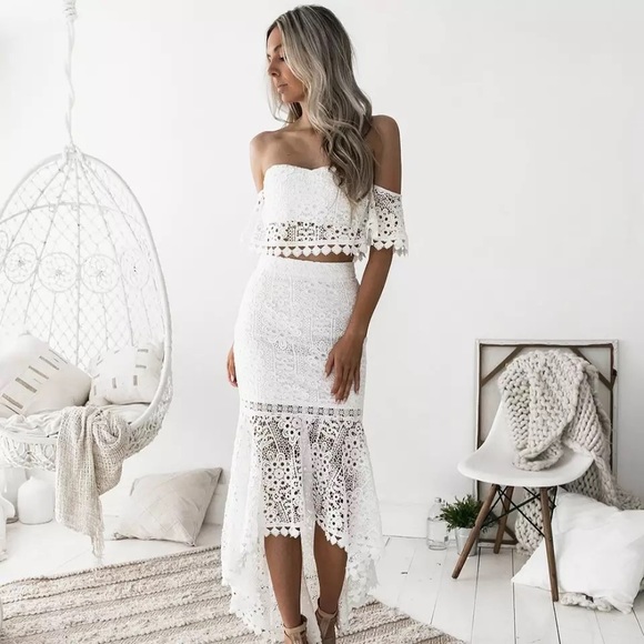 Now In! Selena Butterfly Backless Pencil Skirt Set. - Picture 2 of 9